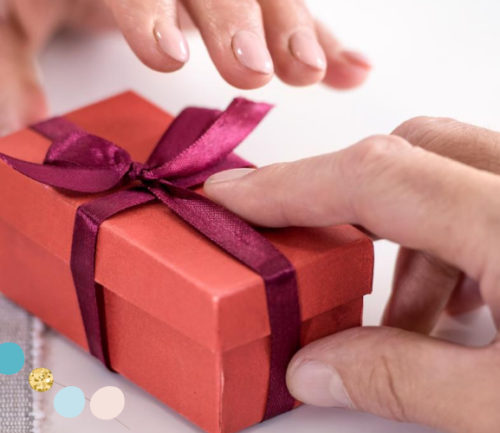 8 idées de cadeaux qui embelliront la journée de votre meilleure amie -  Cadeaux lab